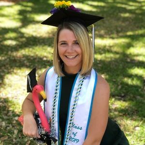 Meet your Posher, Shea